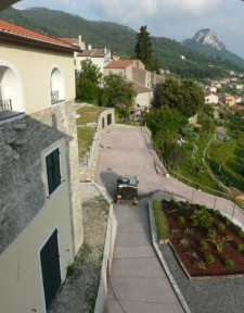 Properties for sale in Italy, on the Italian Rivieras, in the Italian Lakes and Tuscany.